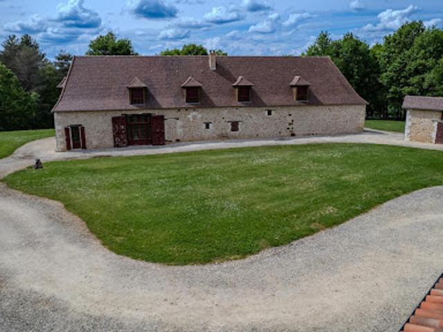 Vente Maison 5 pièces 160 m2 Saint Pierre de Chignac
