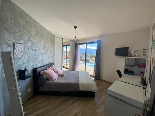 Vente Maison 5 pièces 160 m2 Voiron