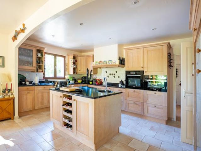 Vente Maison 5 pièces 162 m2 Barbezieux Saint Hilaire