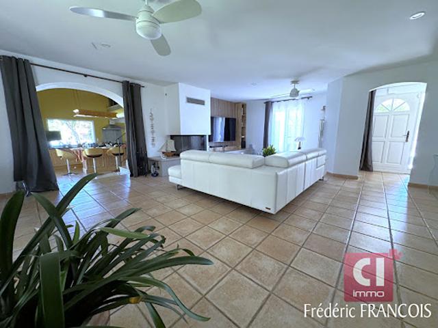 Vente Maison 5 pièces 163 m2 Garéoult