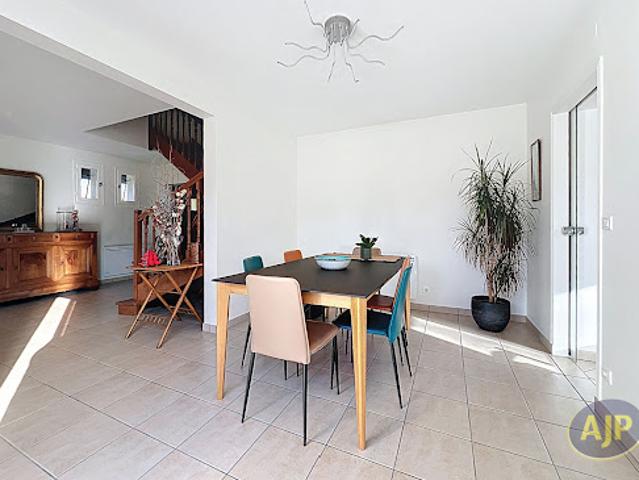Vente Maison 5 pièces 163 m2 Pont Saint Martin