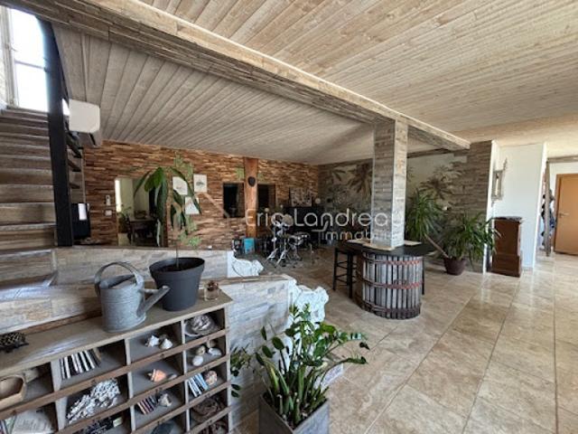 Vente Maison 5 pièces 174 m2 Avrille