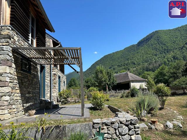 Vente Maison 5 pièces 174 m2 Bonac Irazein