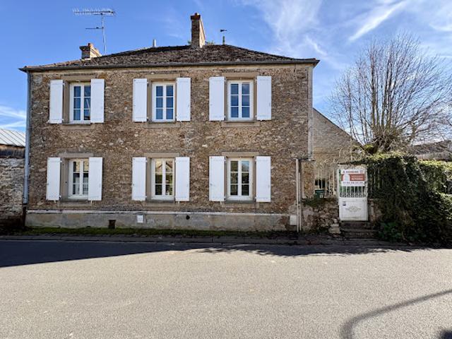 Vente Maison 5 pièces 174 m2 Saint Sauveur sur Ecole