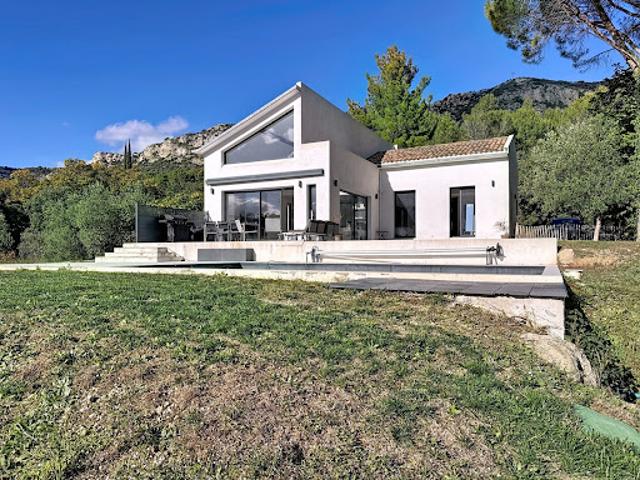 Vente Maison 5 pièces 174 m2 Vauvenargues