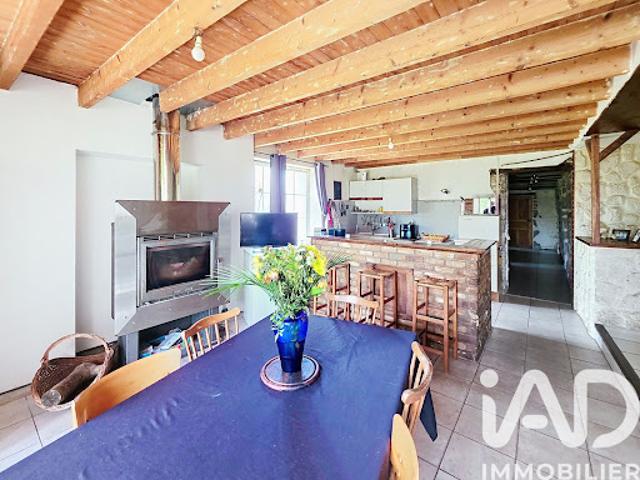 Vente Maison 5 pièces 175 m2 Saint Aubin le Cloud