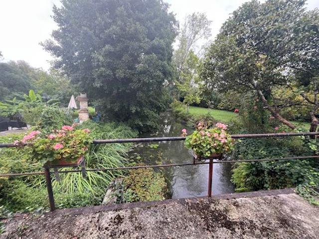 Vente Maison 5 pièces 175 m2 Saint Paul Lizonne