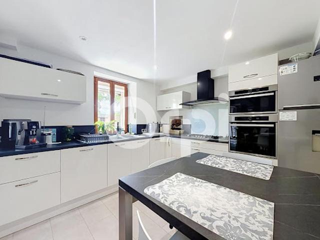 Vente Maison 5 pièces 175 m2 Salins