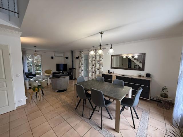 Vente Maison 5 pièces 175.38 m2 Montelimar