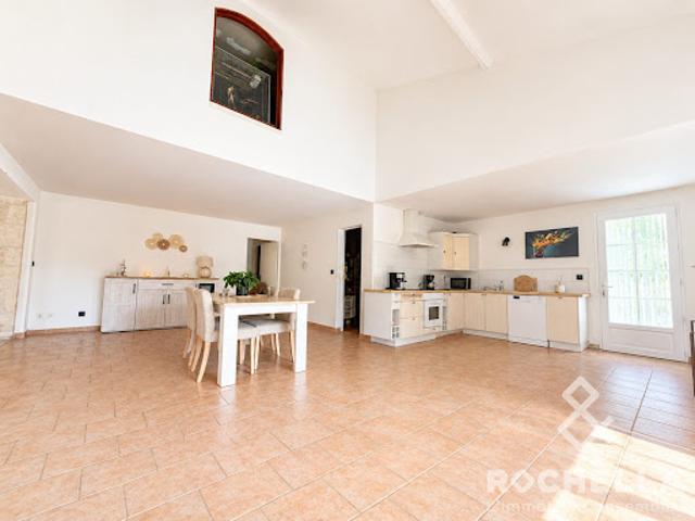 Vente Maison 5 pièces 176.6 m2 Saint Martial