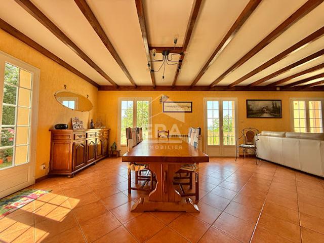 Vente Maison 5 pièces 177.88 m2 Monfaucon