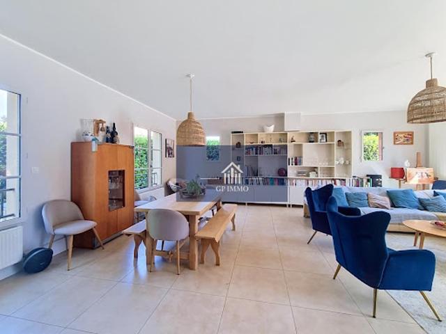 Vente Maison 5 pièces 178 m2 Civrieux