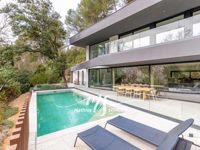 Vente Maison 5 pièces 178 m2 Saint Marc Jaumegarde