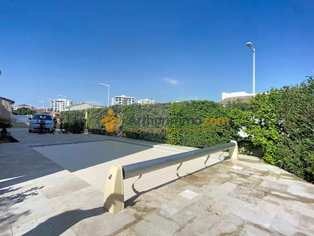Vente Maison 5 pièces 179.45 m2 Perpignan