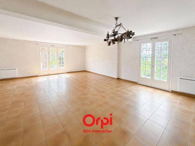 Vente Maison 5 pièces 170 m2 Meaulne
