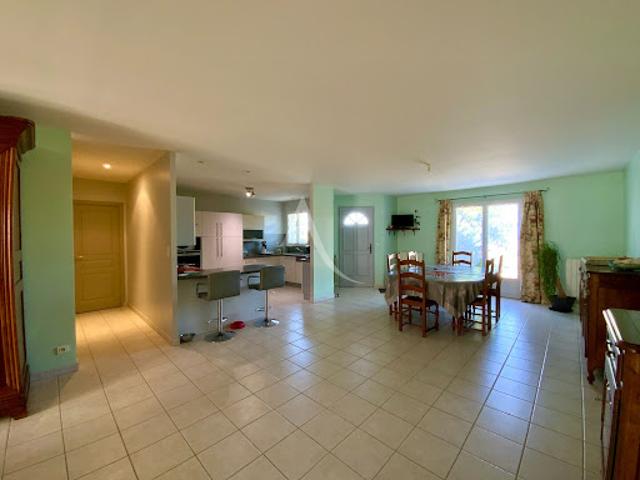 Vente Maison 5 pièces 170 m2 Saint Simon de Bordes