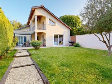 Vente Maison 5 pièces 170 m2 Sathonay Village