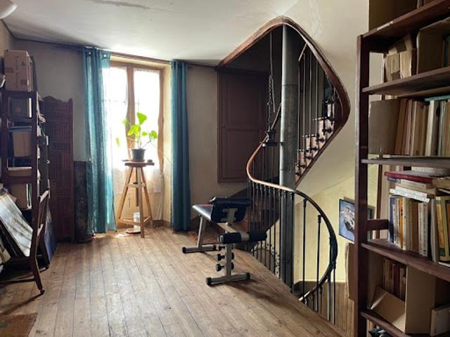 Vente Maison 5 pièces 170.5 m2 Aigre