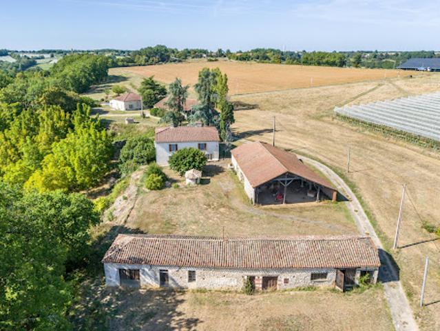 Vente Maison 5 pièces 171 m2 Saint Nazaire de Valentane
