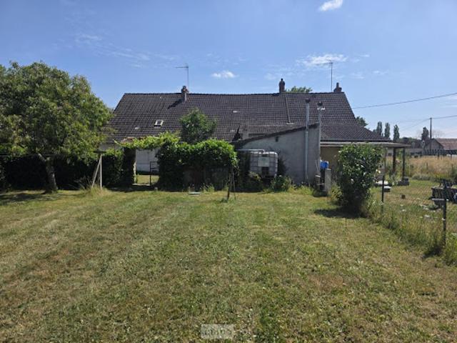 Vente Maison 5 pièces 172 m2 Vierzon
