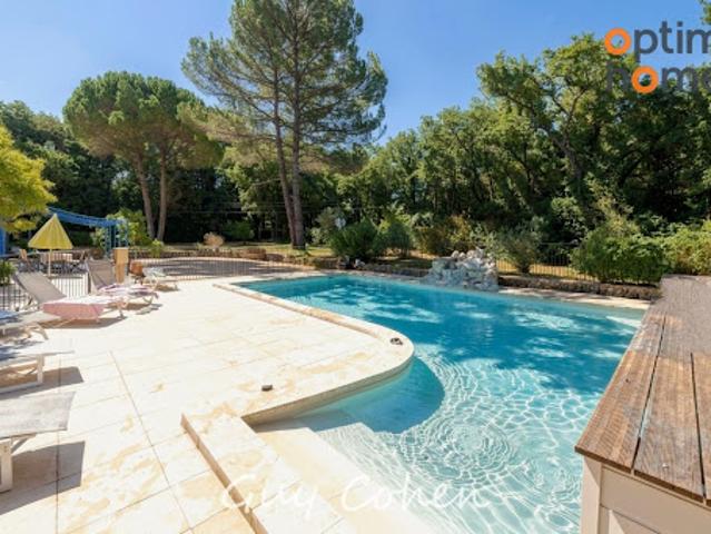 Vente Maison 5 pièces 184 m2 Saint Cannat