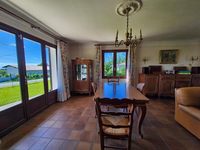 Vente Maison 5 pièces 184 m2 Saint Pierre d'Irube