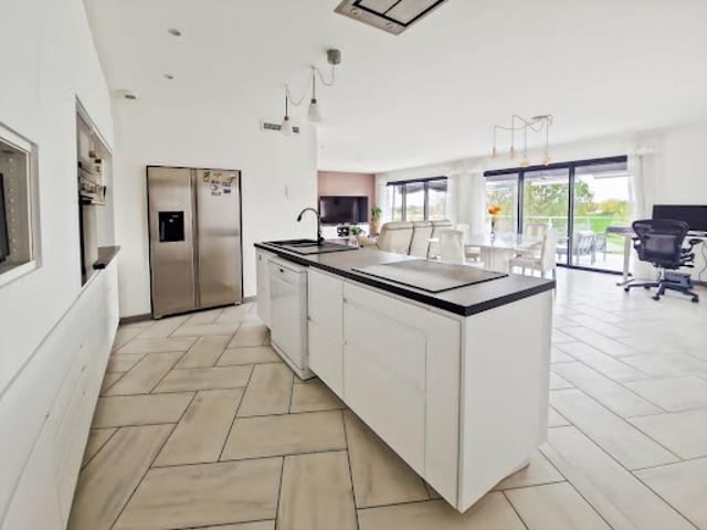 Vente Maison 5 pièces 184.24 m2 Bourg Saint Bernard