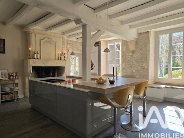 Vente Maison 5 pièces 186 m2 Angeac Champagne