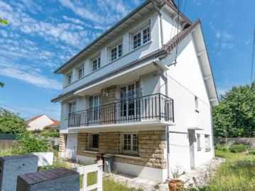 Vente Maison 5 pièces 186.78 m2 Chelles
