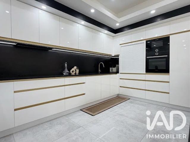 Vente Maison 5 pièces 187 m2 Montelimar