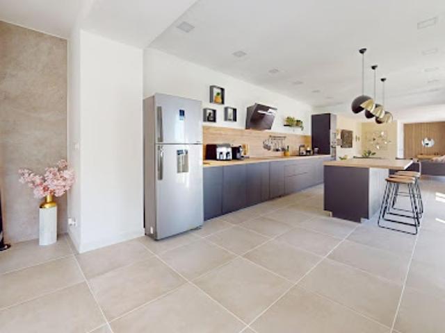 Vente Maison 5 pièces 187 m2 Saint Germain au Mont d'Or