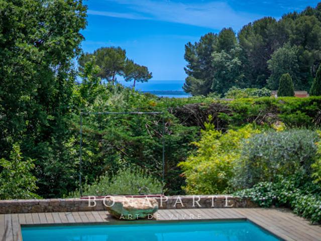 Vente Maison 5 pièces 188 m2 Le Cannet