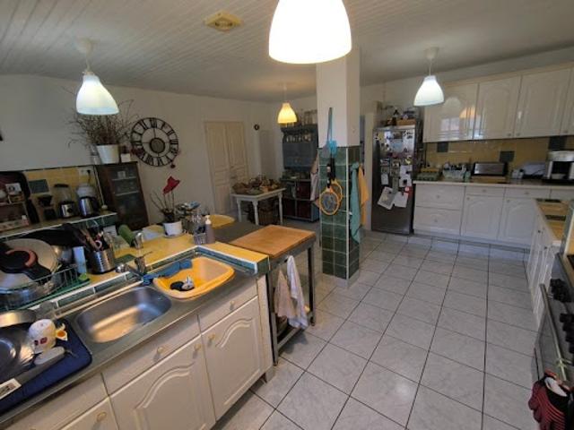 Vente Maison 5 pièces 188 m2 Saint Bressou