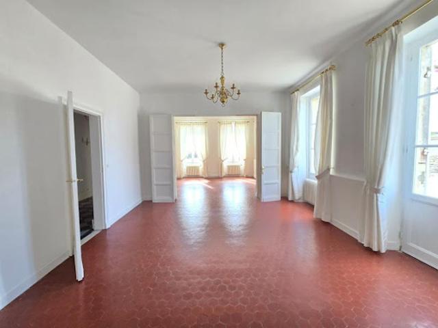 Vente Maison 5 pièces 189 m2 Saint estephe