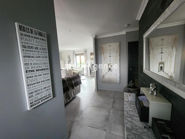 Vente Maison 5 pièces 180 m2 Bassens