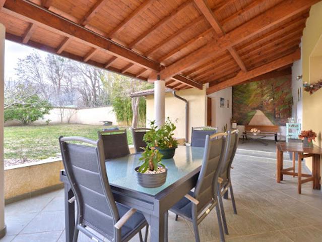 Vente Maison 5 pièces 180 m2 Charly