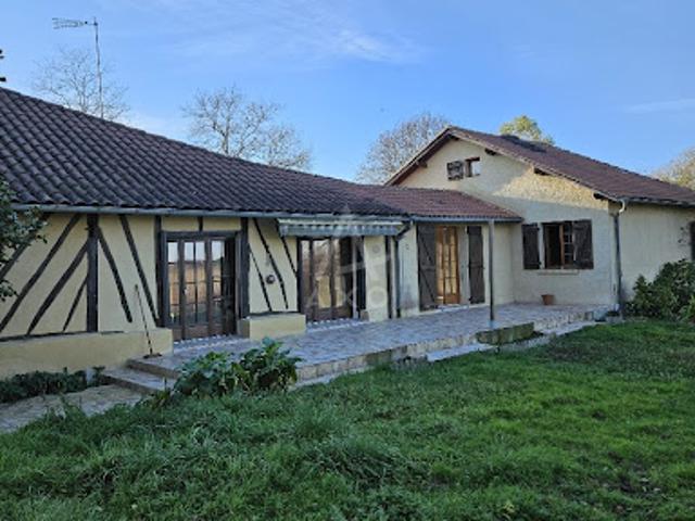 Vente Maison 5 pièces 180 m2 Larée