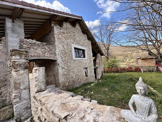 Vente Maison 5 pièces 180 m2 Saint Jean en Royans