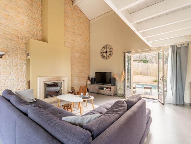 Vente Maison 5 pièces 180 m2 Saint Pierre la Palud