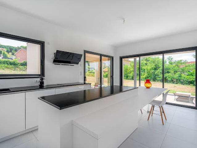 Vente Maison 5 pièces 181 m2 Montmerle sur saone