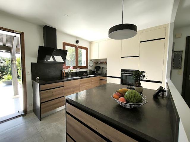 Vente Maison 5 pièces 182 m2 Prévessin Moëns
