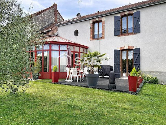 Vente Maison 5 pièces 182 m2 Vrigny
