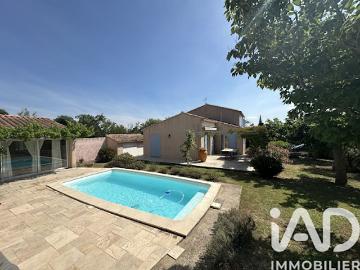 Vente Maison 5 pièces 183 m2 Châteauneuf de Gadagne