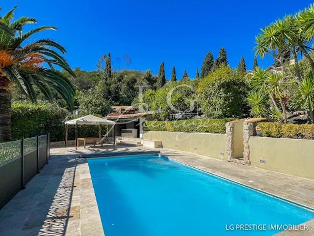 Vente Maison 5 pièces 183.7 m2 Frejus