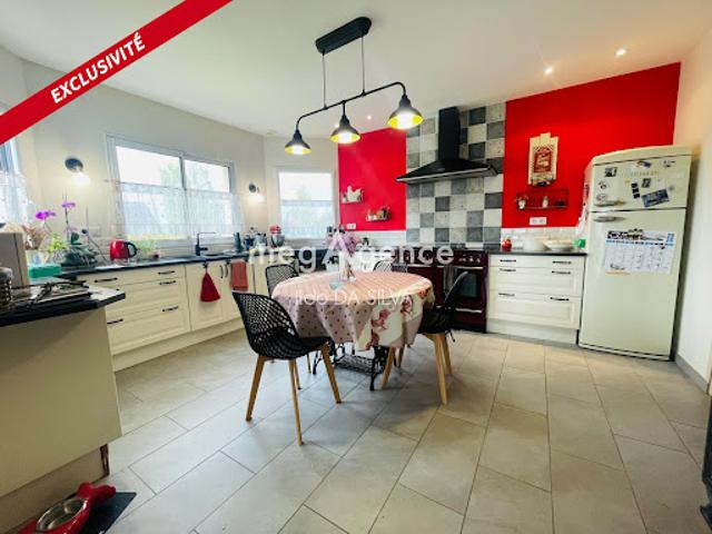 Vente Maison 5 pièces 194 m2 Oisemont