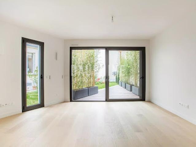 Vente Maison 5 pièces 194.26 m2 Paris 13ème