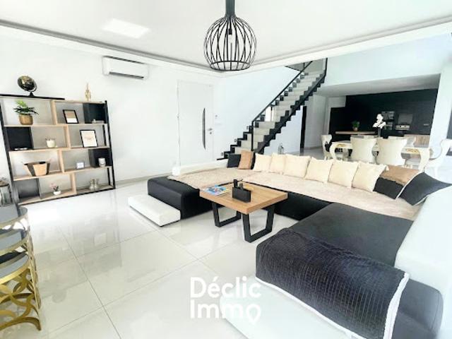 Vente Maison 5 pièces 195 m2 Beaulieu
