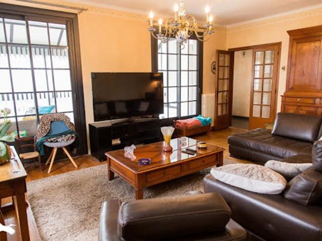 Vente Maison 5 pièces 196 m2 Bourganeuf
