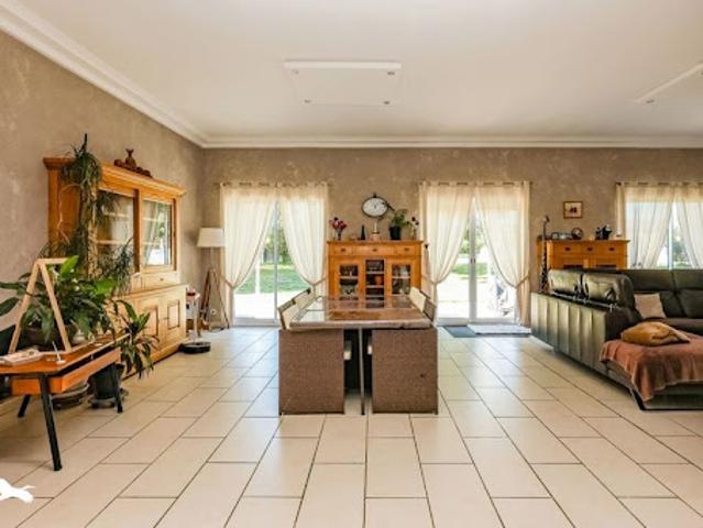 Vente Maison 5 pièces 198 m2 Castelnau de Montmiral
