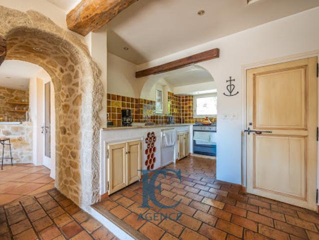 Vente Maison 5 pièces 198 m2 Le Beausset